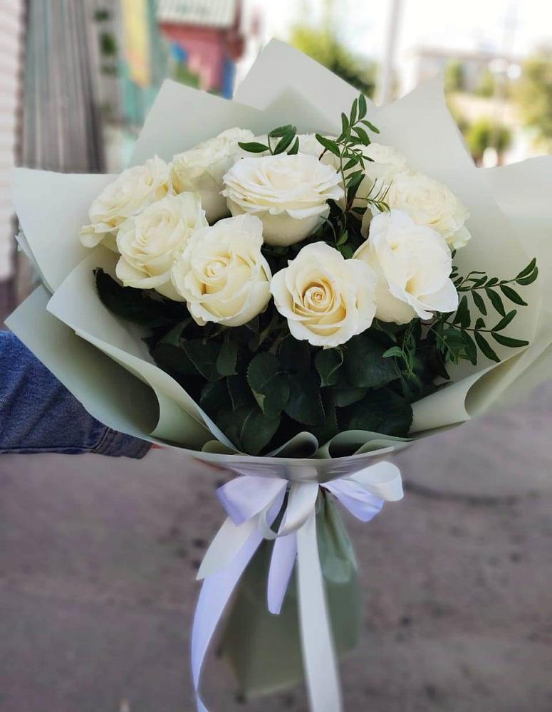 Букет Белые розы Проуд в Атаманской