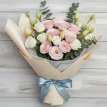 Букет цветов из:  Лизиантусы в Атаманской