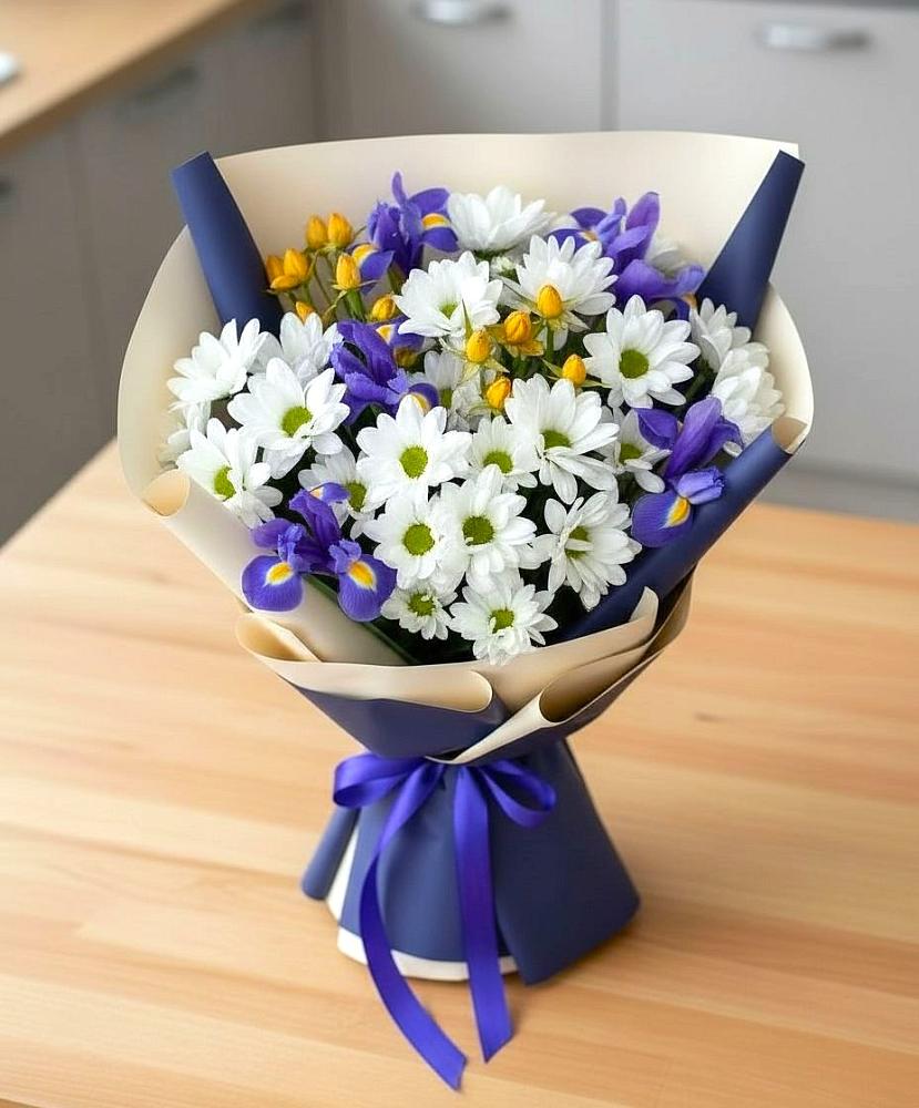 Букет цветов из: Розы, Ирисы и Хризантемы в Атаманской