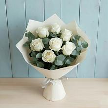 Букет Белые розы в Эвкалипте в Атаманской