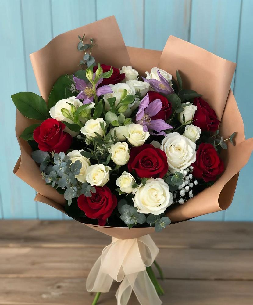Букет цветов из: Розы и Альстромерии в Атаманской
